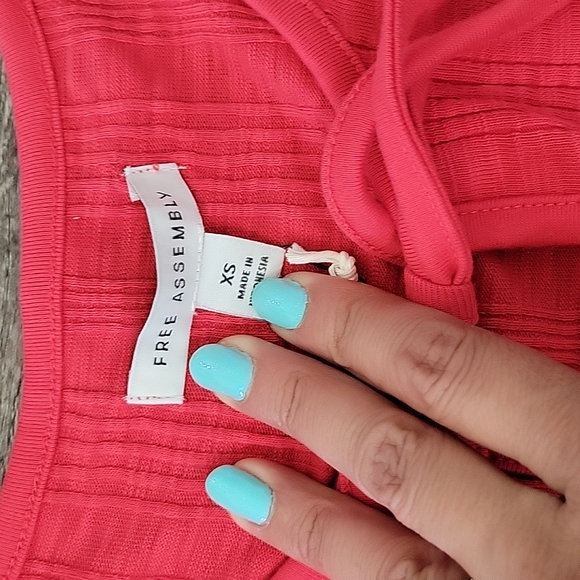 Free Assembly Top - Picture 3 of 4